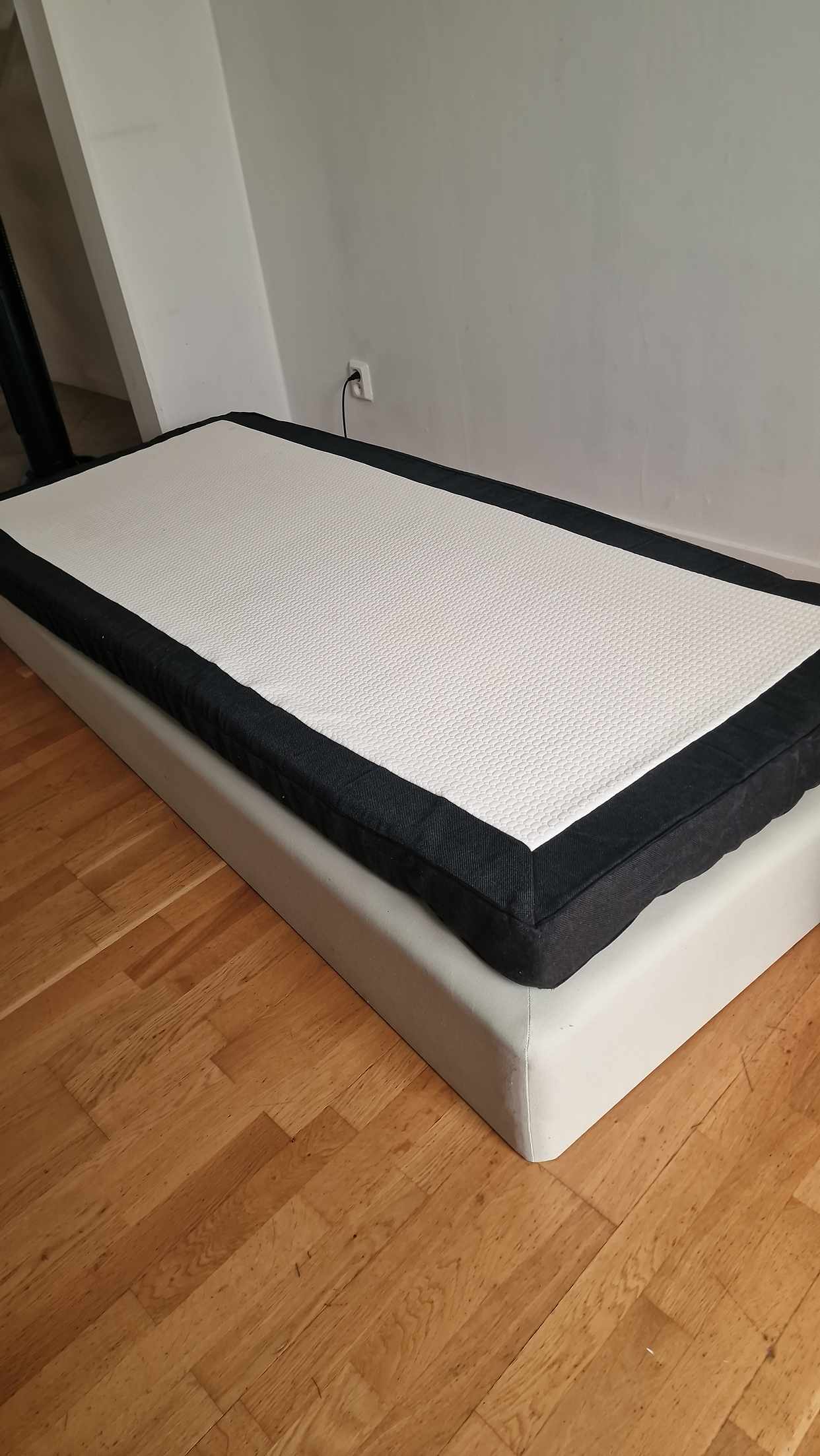 image of Flytta 90 cm säng  - 