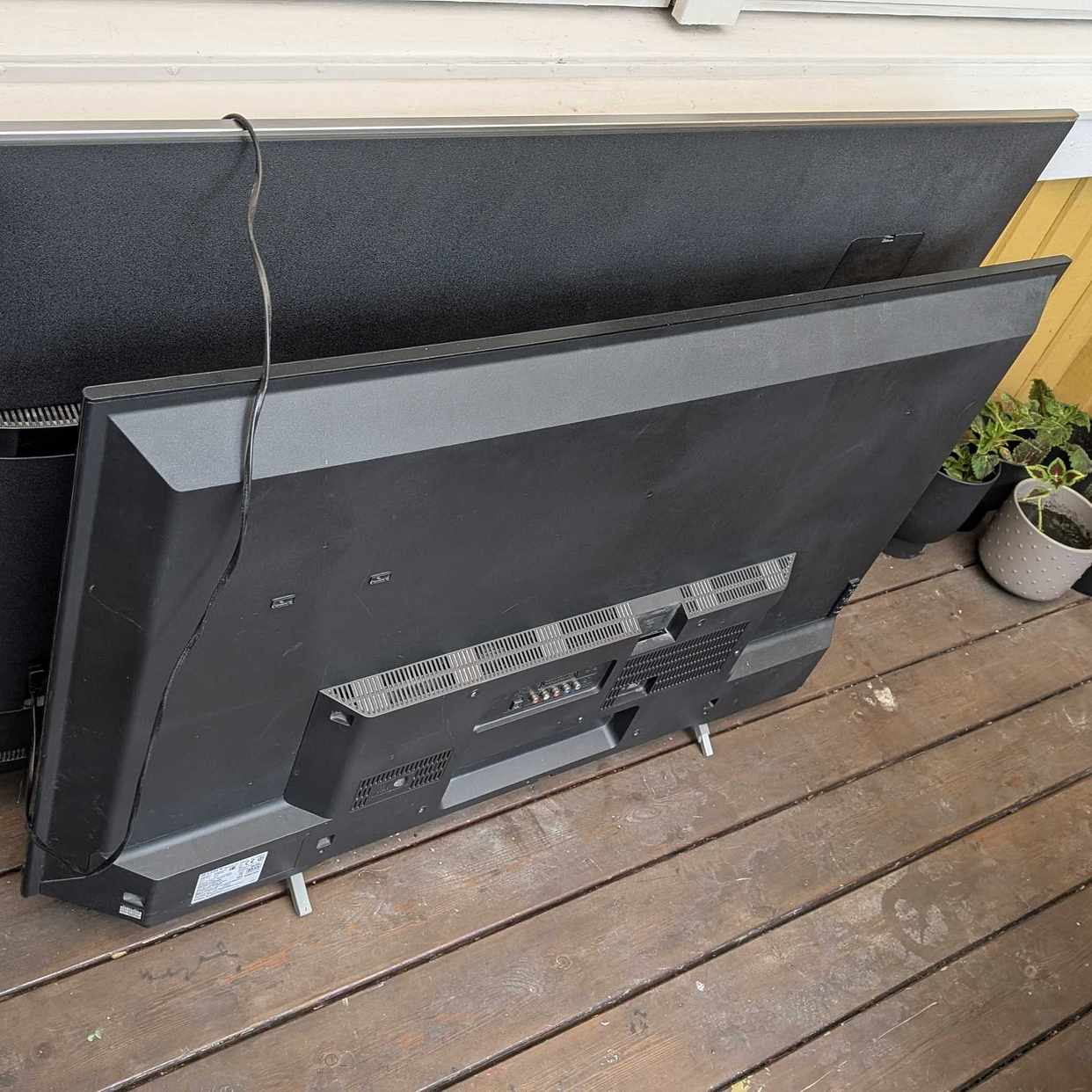 image of Tv och några saker - Åkersberga