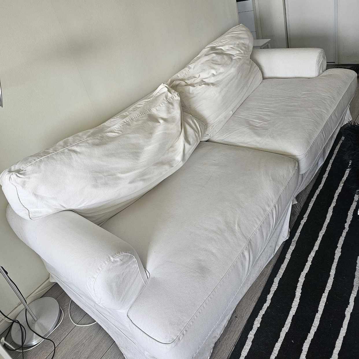 image of Soffa bortskänkes - Nacka