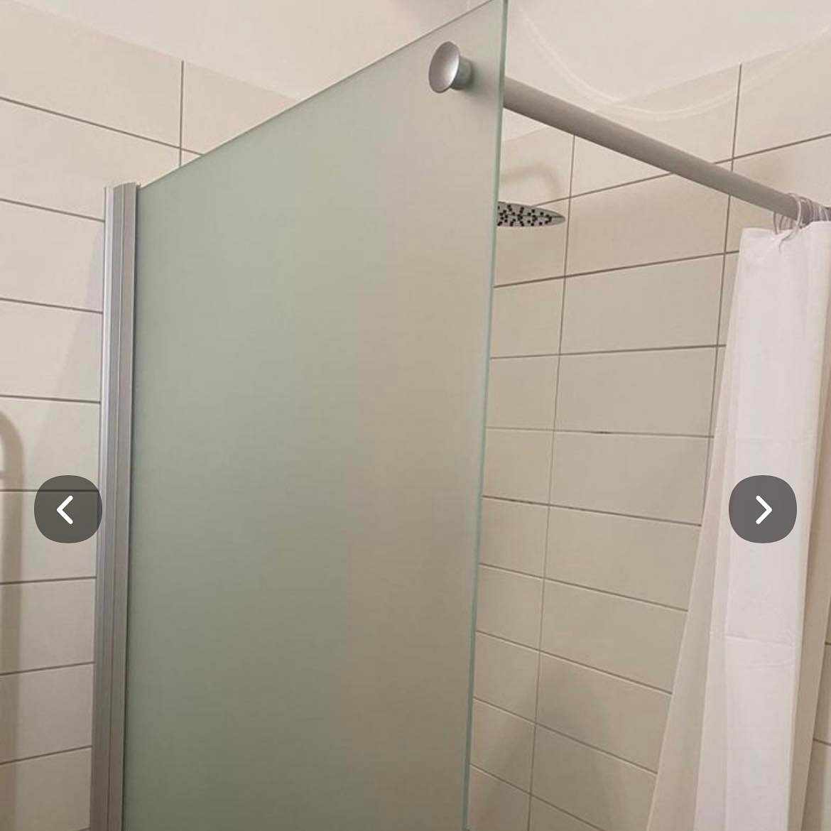 image of Ett glass dushvägg - 