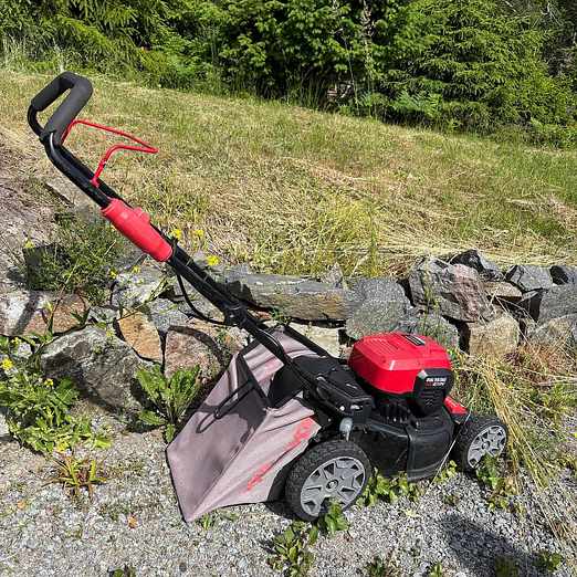 image of Gräsklippare fungerande - Ingarö
