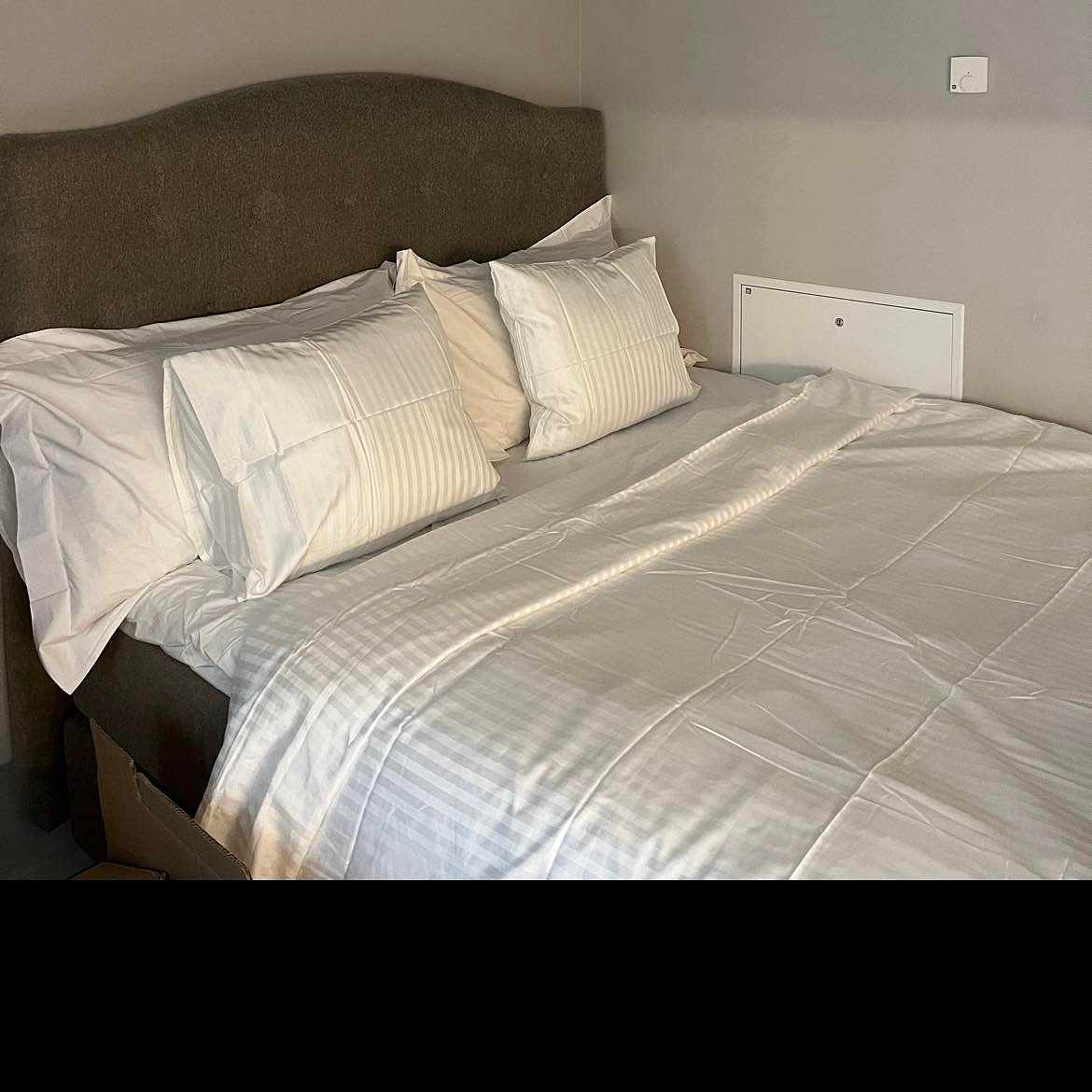 image of Bed + bedframe - 