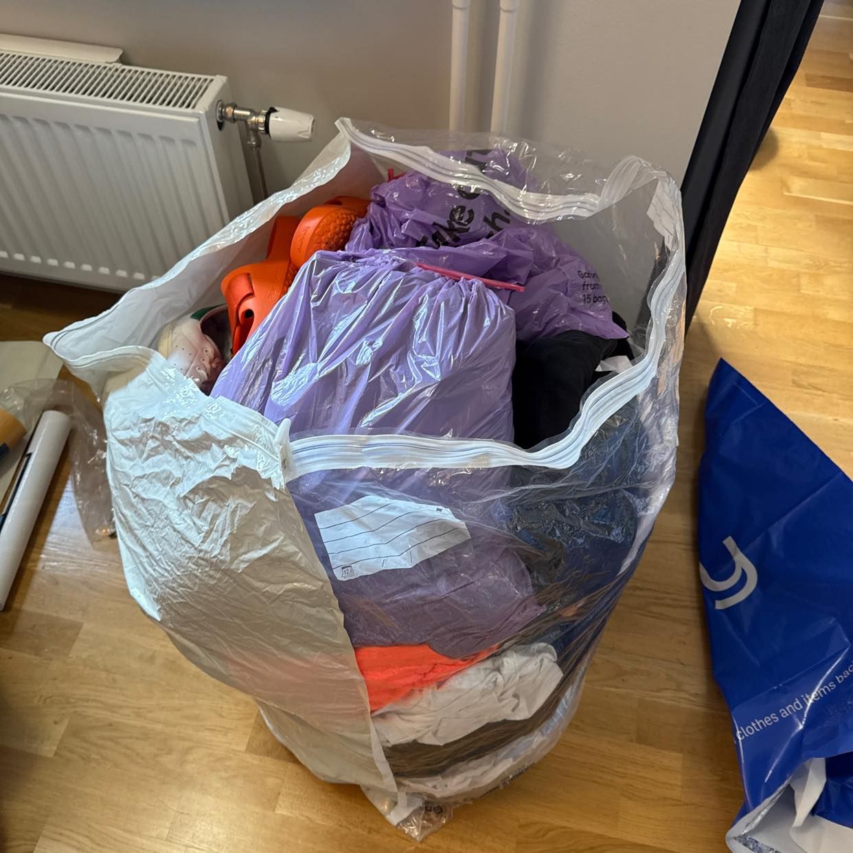 image of Clothes, boxes, and other - Sundbyberg