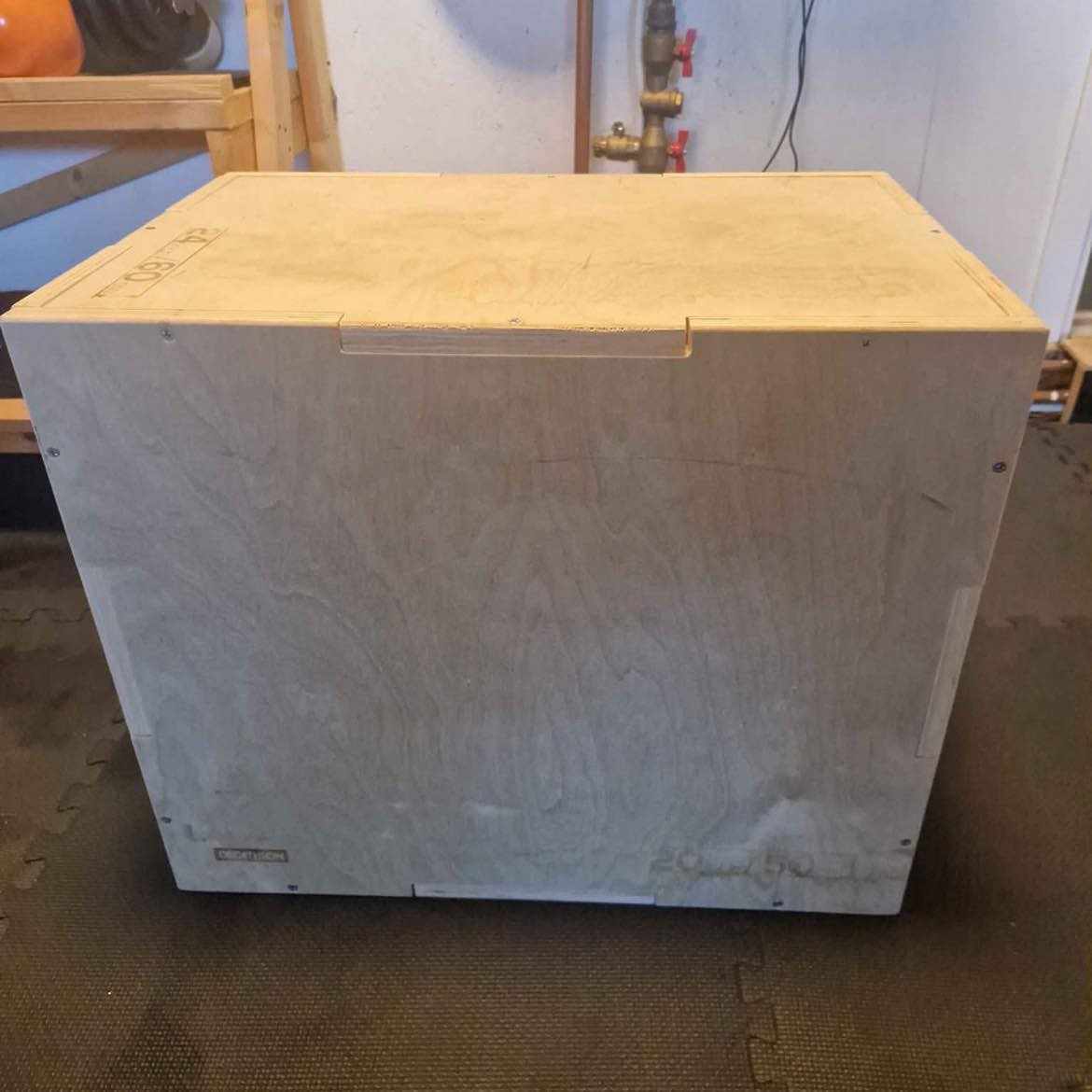 image of Deliver the box - 