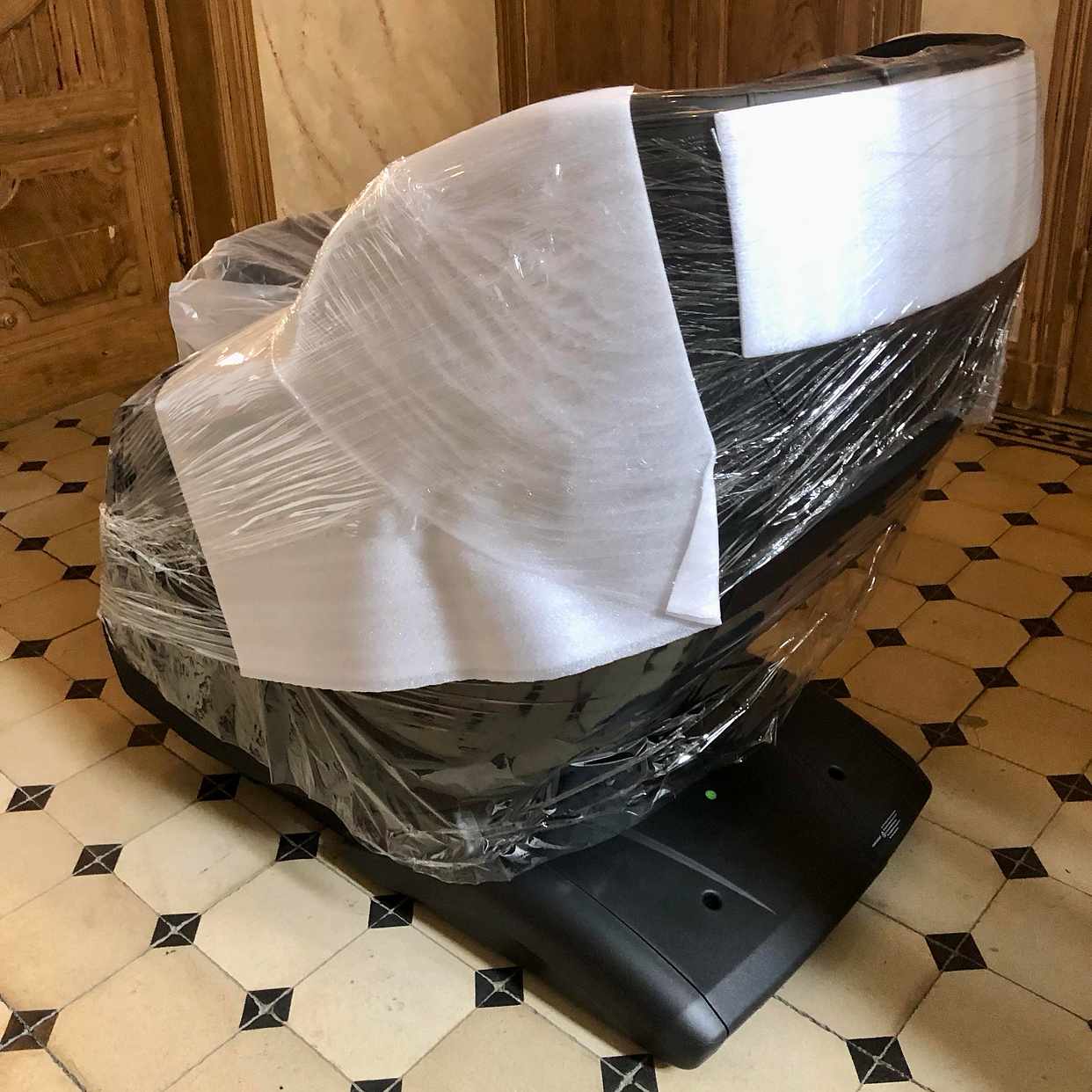 image of BÄRA UPP TUNG MASSAGESTOL - 