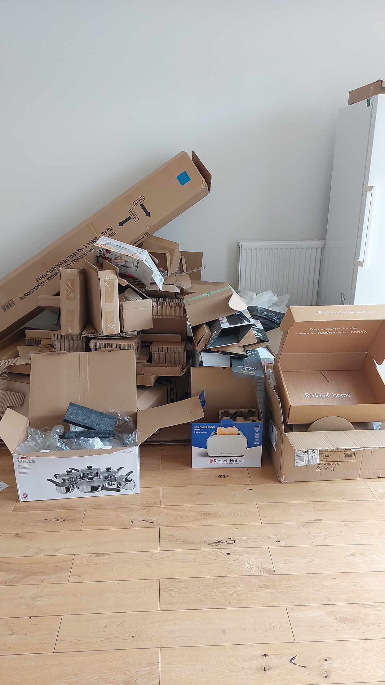 image of Cardboaed and packaging - London
