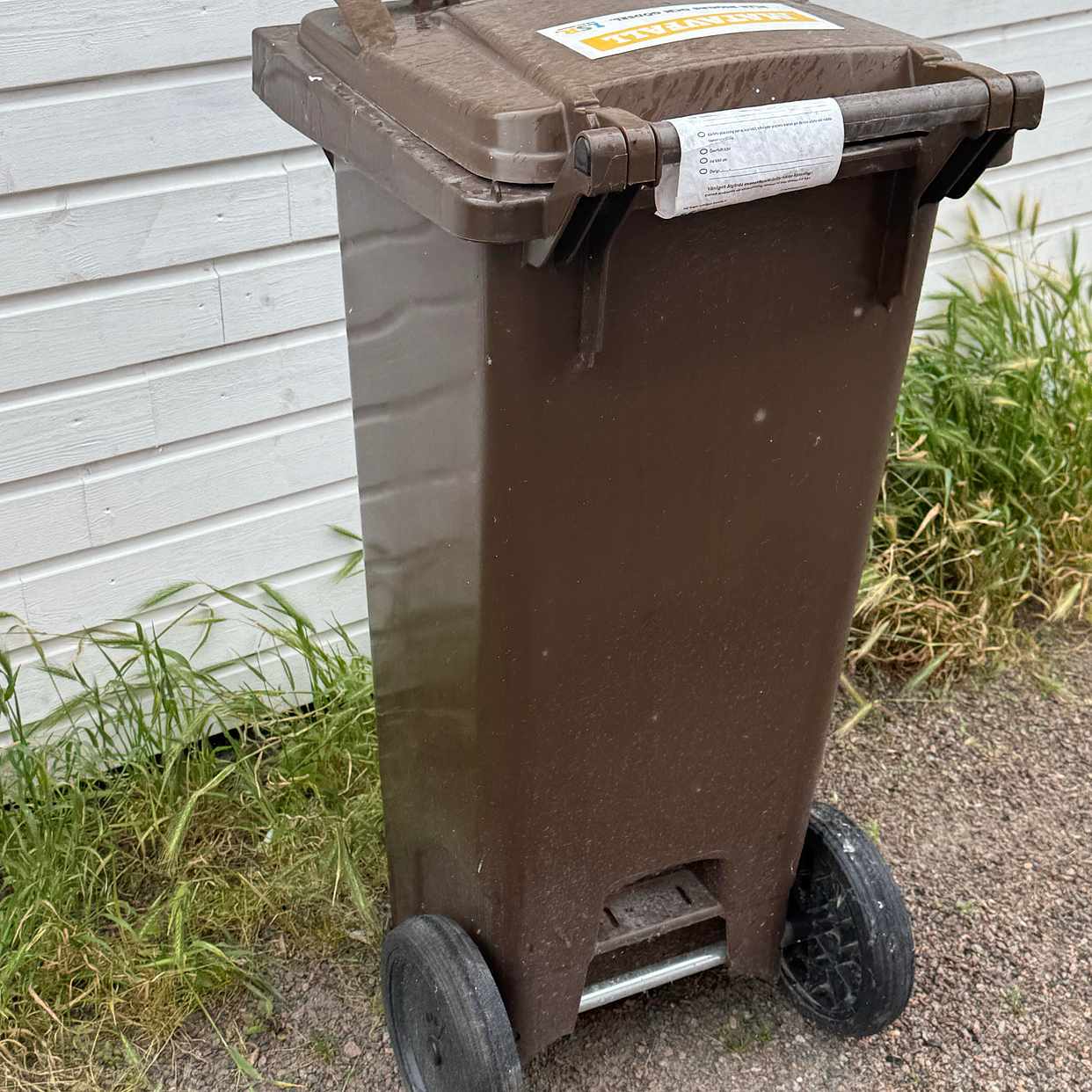 image of Slänga skräp tömma korg - Landskrona