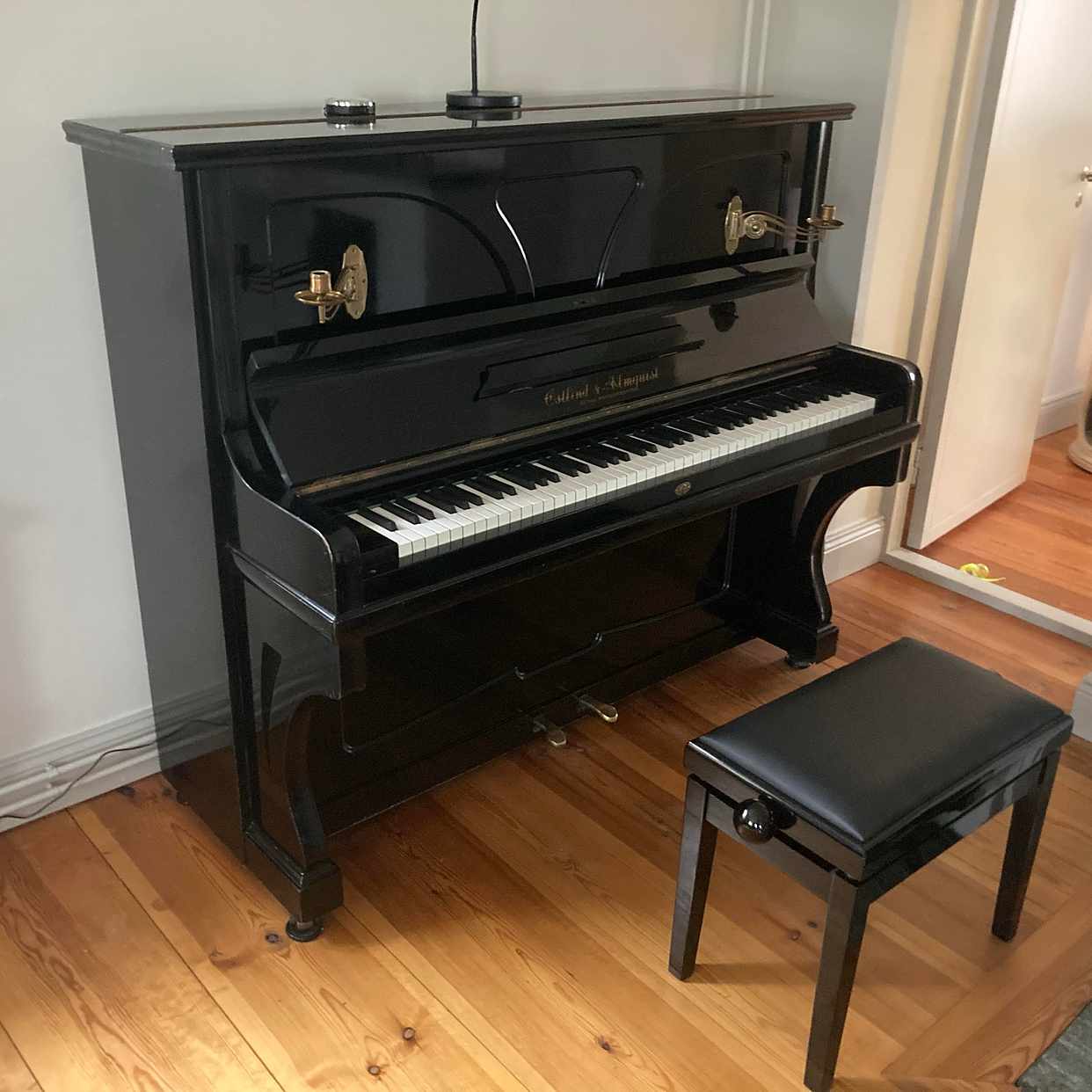 image of Piano - 