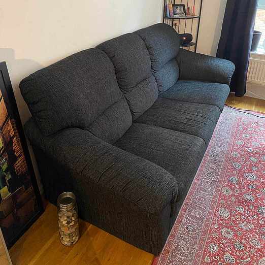 image of Svart soffa - Malmö