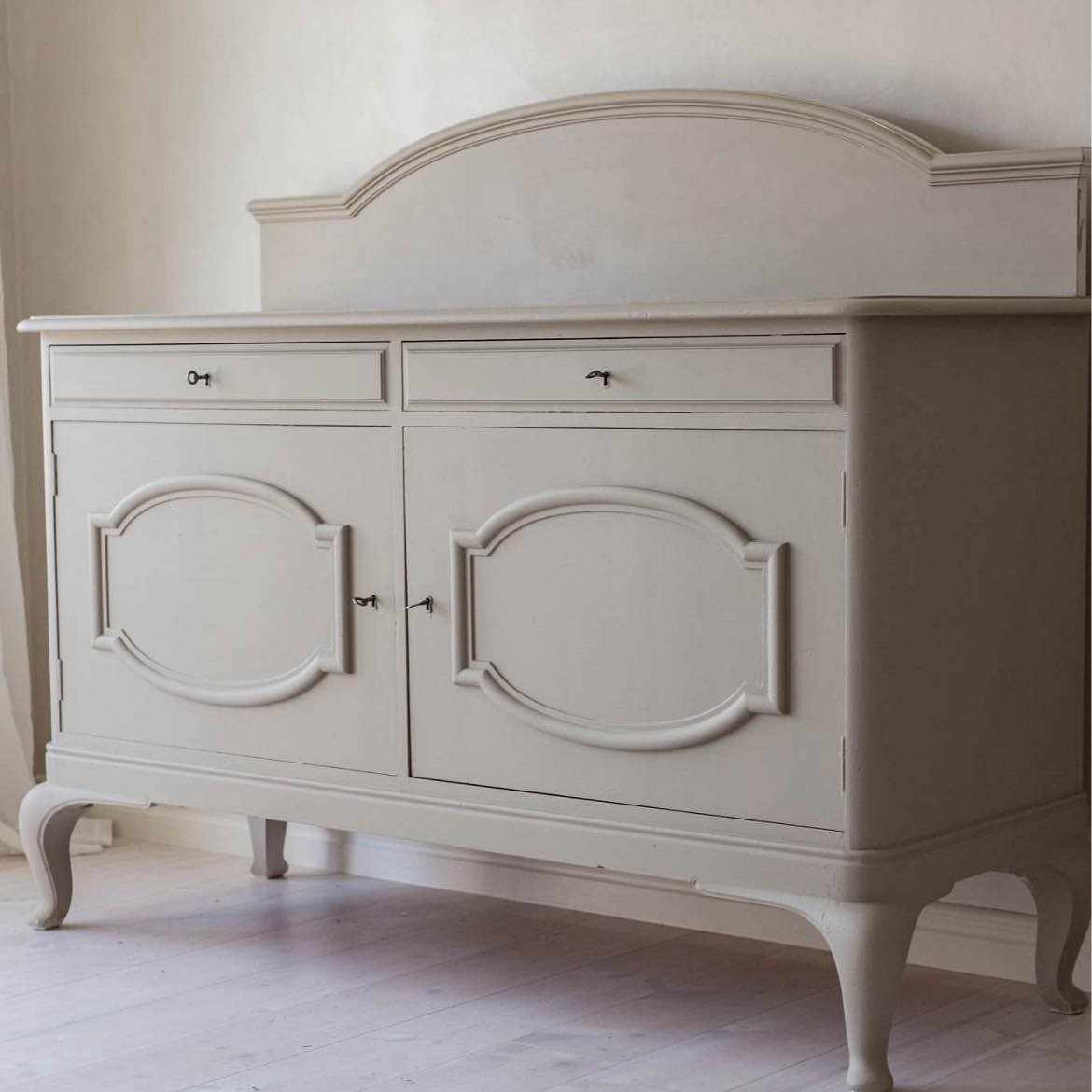 image of One console and one table - 
