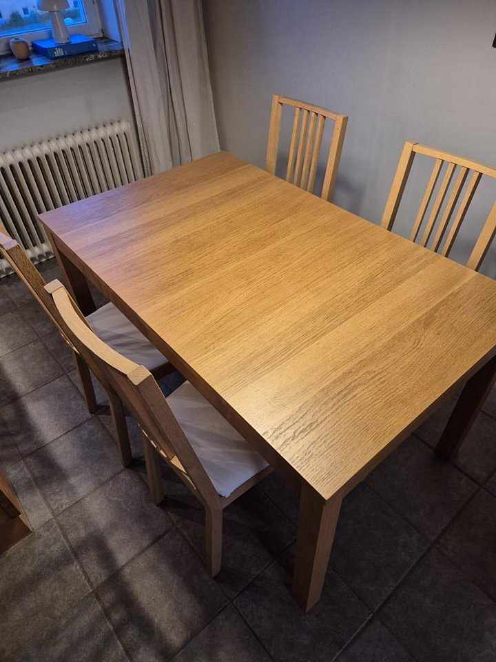 image of Matbord med stolar 140x84 - 