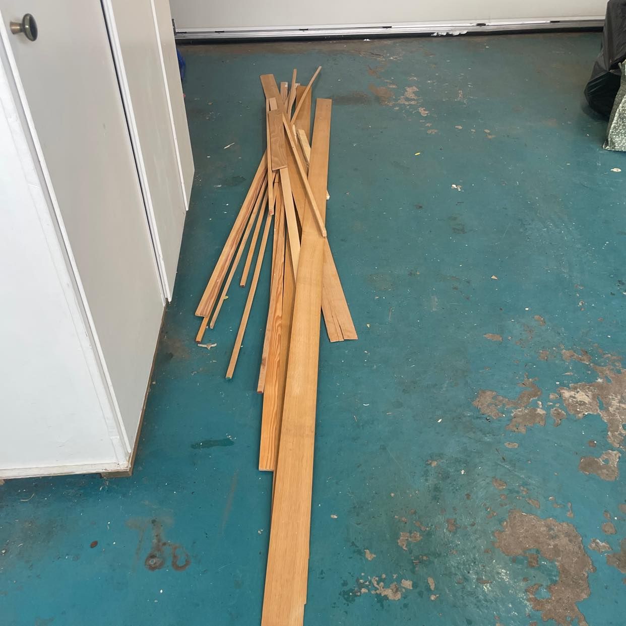 image of Slänga möbler på soptippe - Västra Frölunda