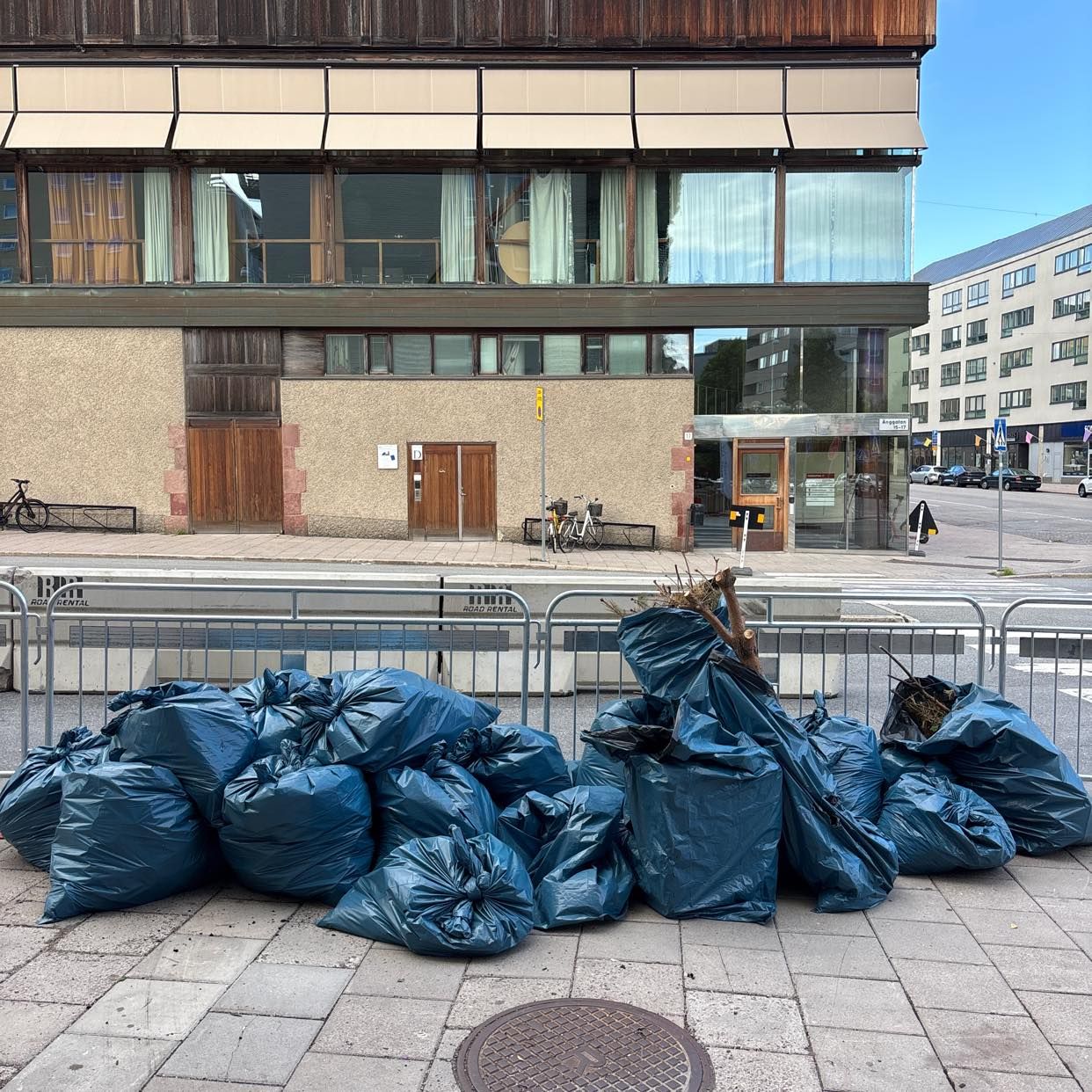 image of Slänga trädgårdsavfall - Örebro