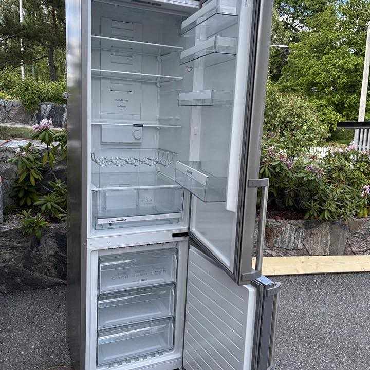 image of Delivery of refrigerator - 