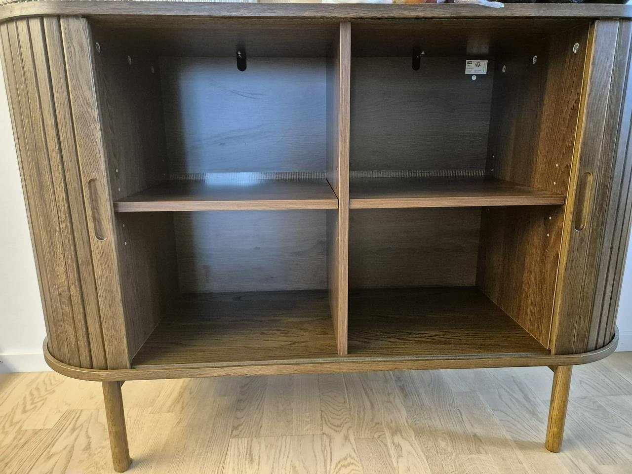 image of Skänk/förvaringsmöbel  - 
