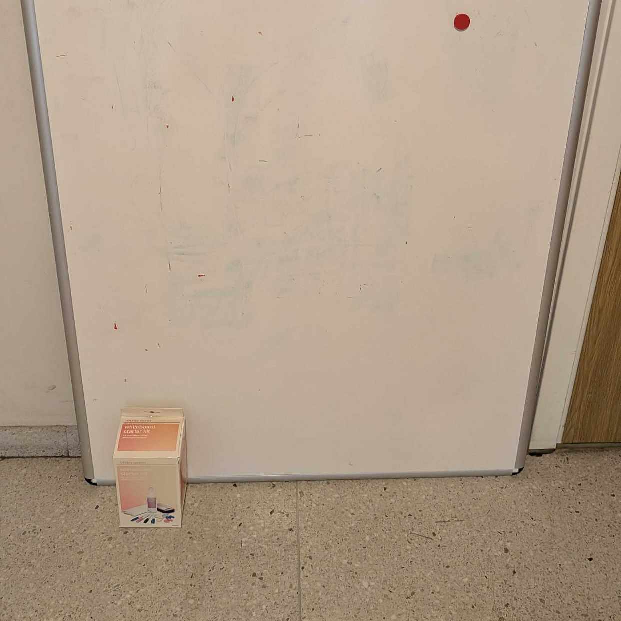 image of White board 120x90 - Stockholm
