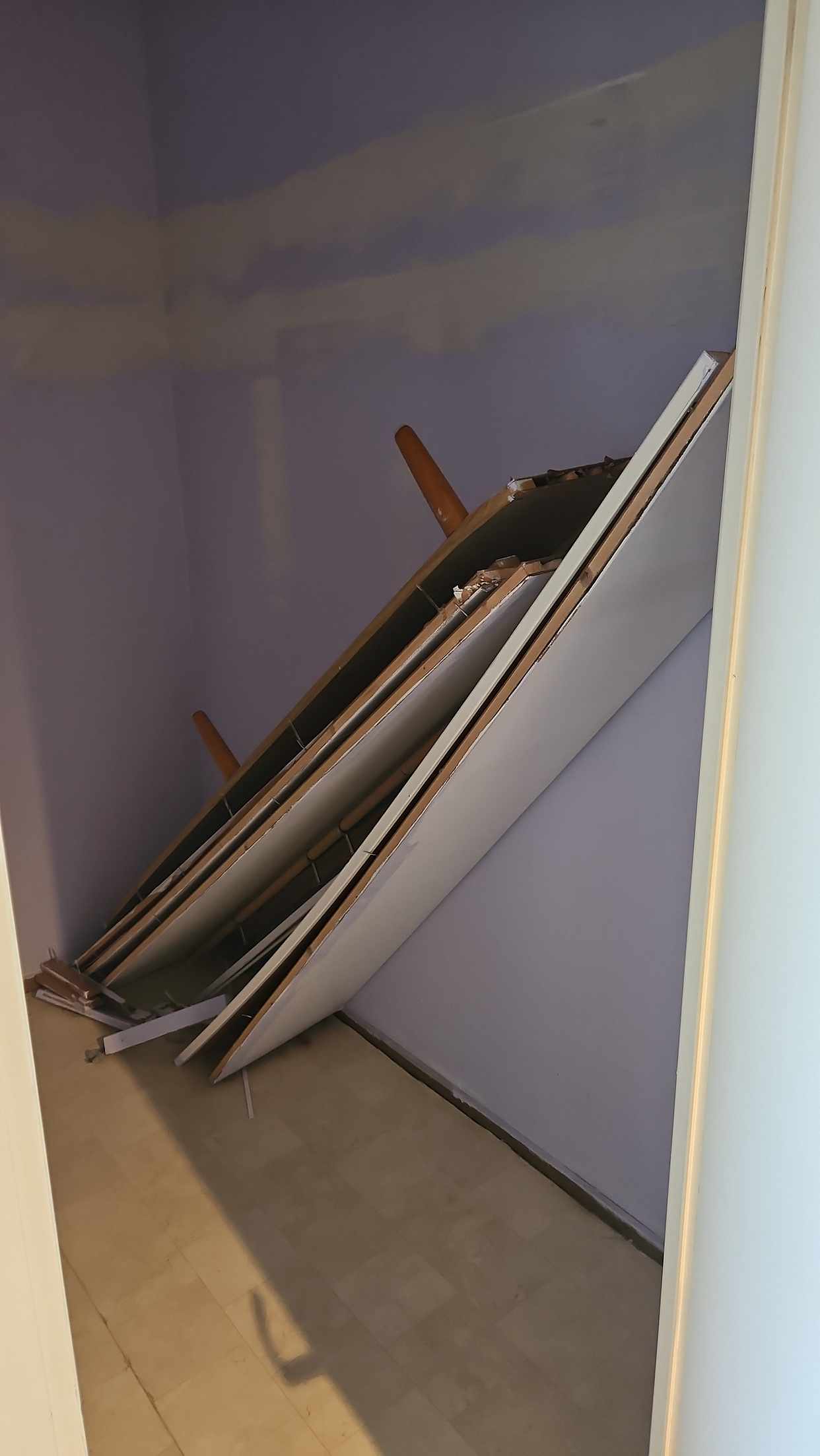 image of Skräp från renovering - Tyresö