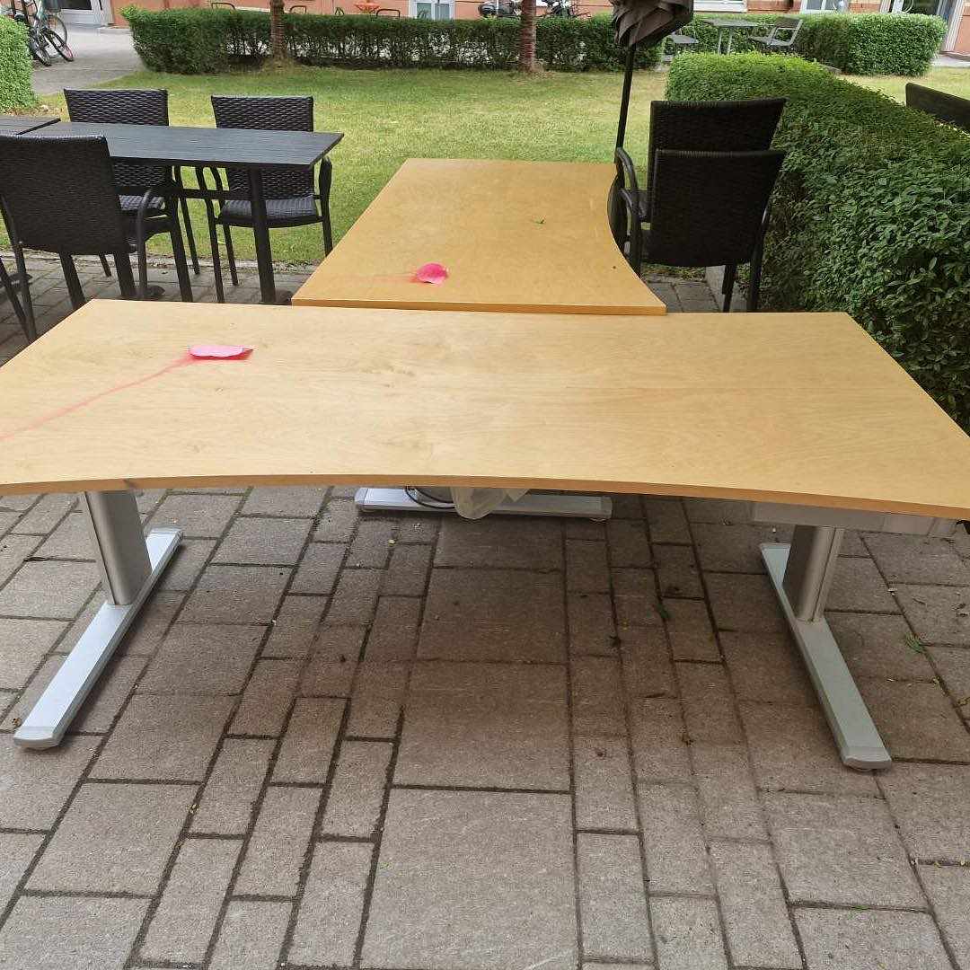 image of Bil 🛻som kan hämta upp - 