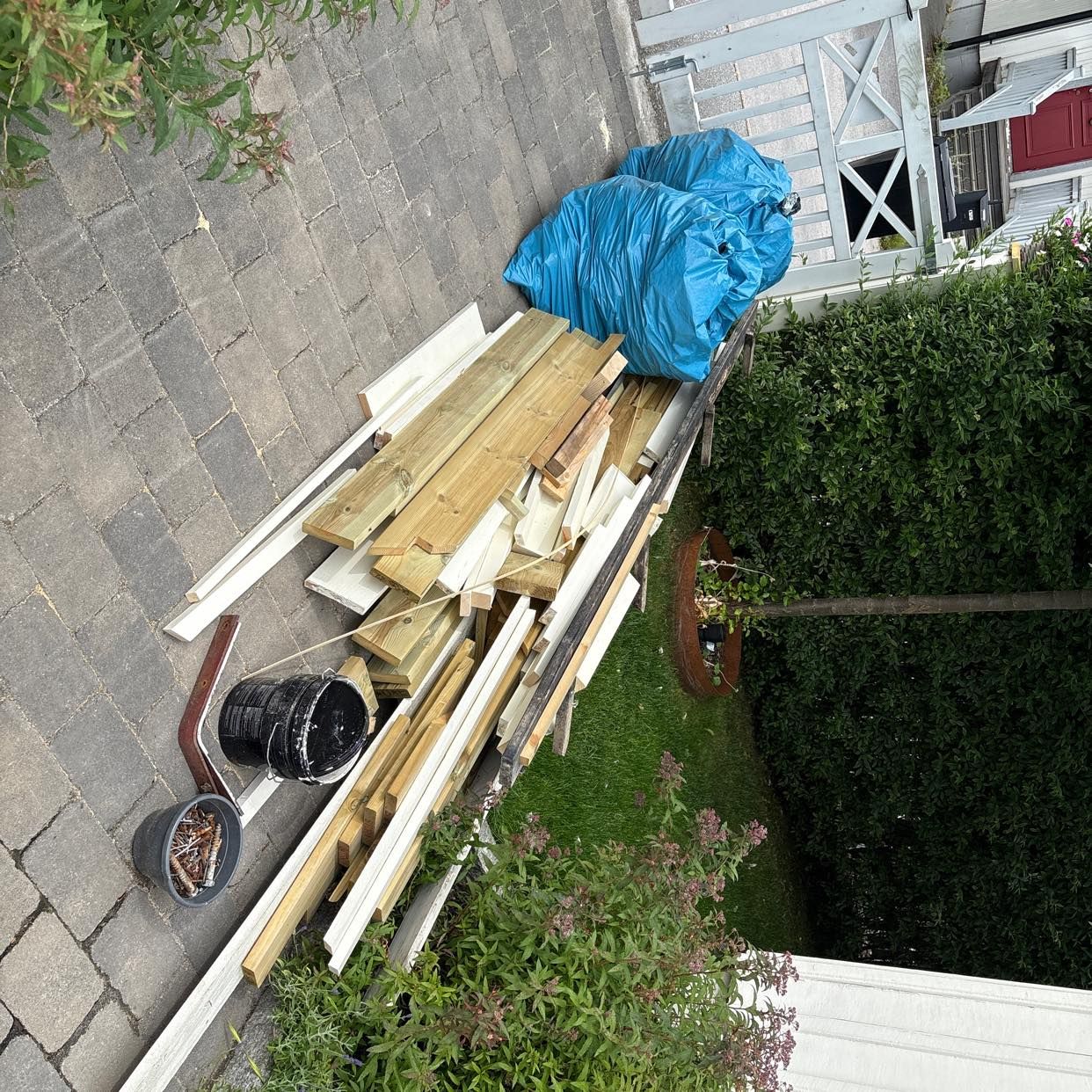 image of Div byggmaterial till åte - Bromma