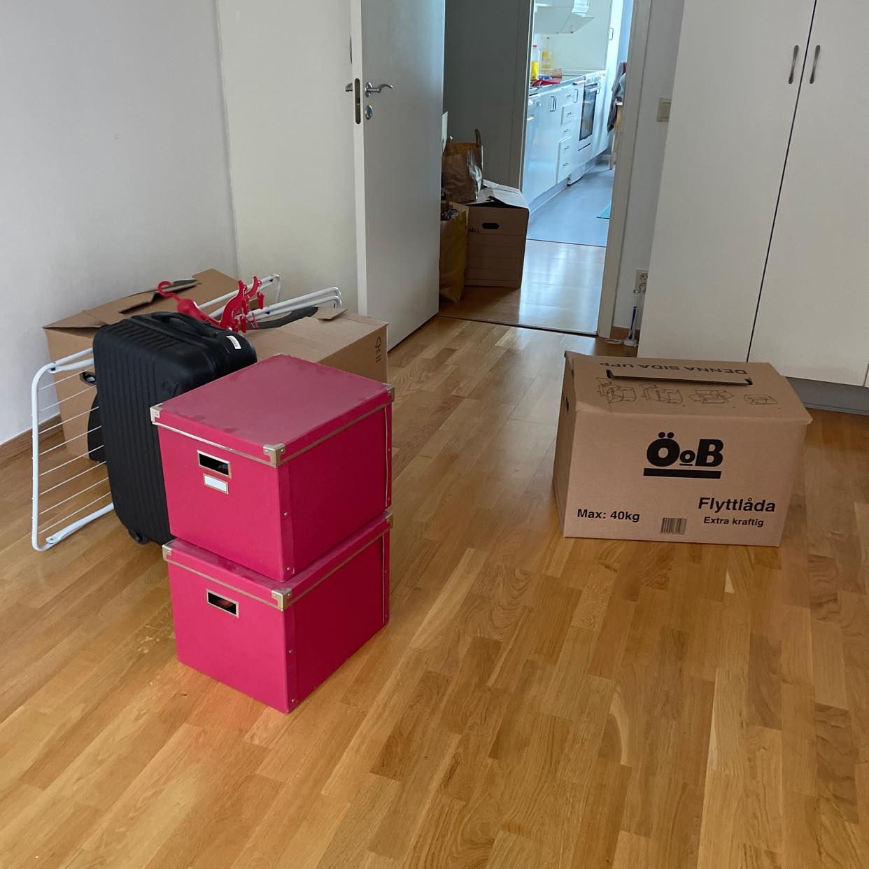 image of flytta bära säng o lådor - 