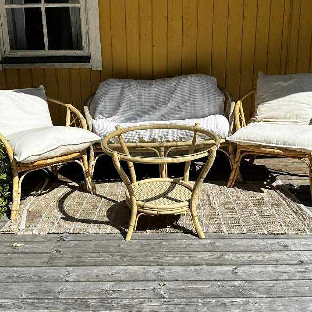 image of Hämtning rottingmöbler - 
