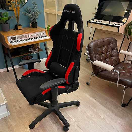 image of DXRacer gaming chair - Stockholm