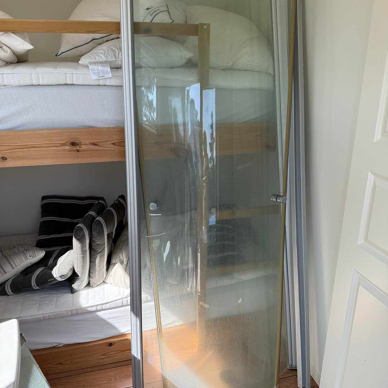 image of Bathroom furniture - Tynningö