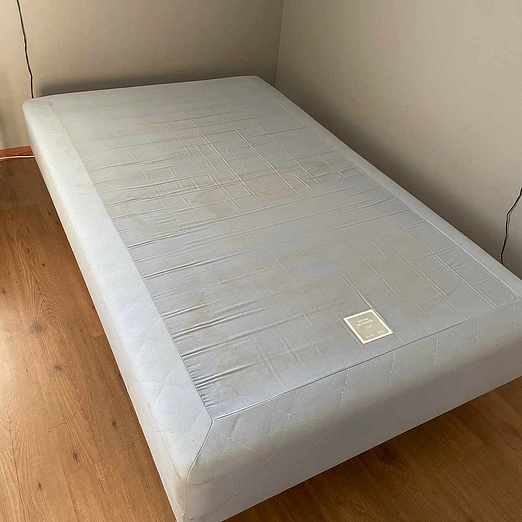 image of 120 cm Säng med madrass - Tyresö