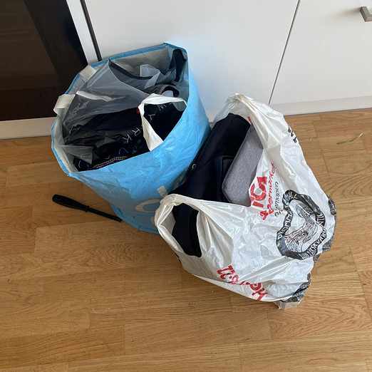 image of Clothes, laptop bags - Bromma