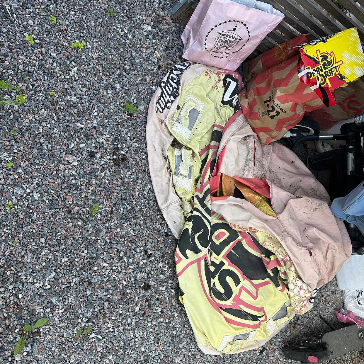 image of Plastic and wood - Vaxholm
