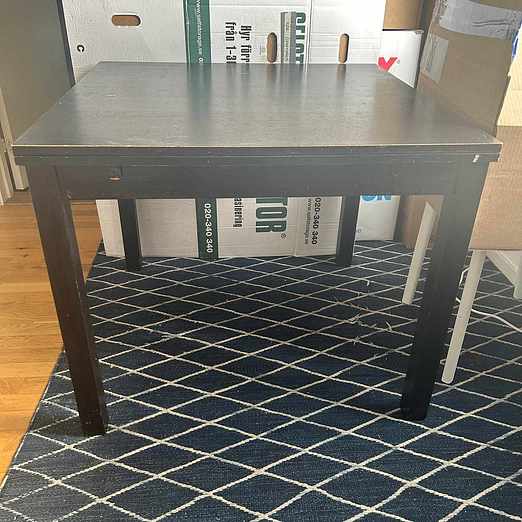image of Svart matbord - Haninge