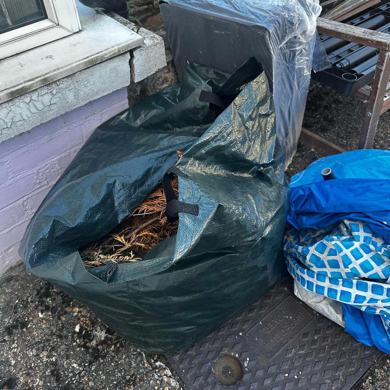 image of Remove waste. - Hammersmith And Fulham