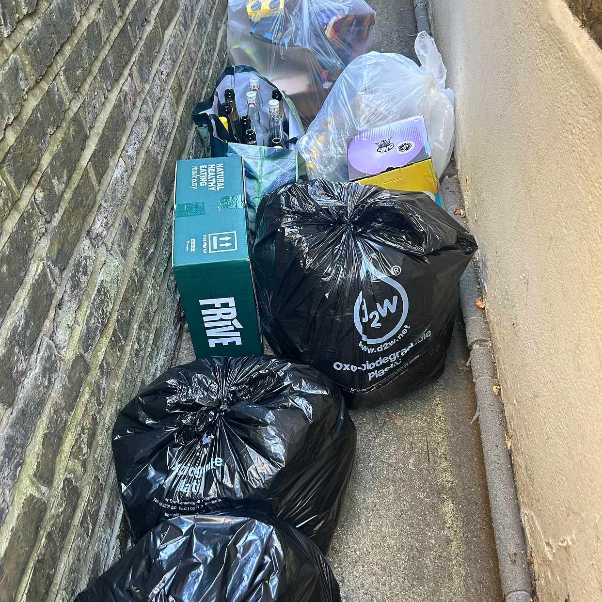 image of Recycling + general waste - Islington
