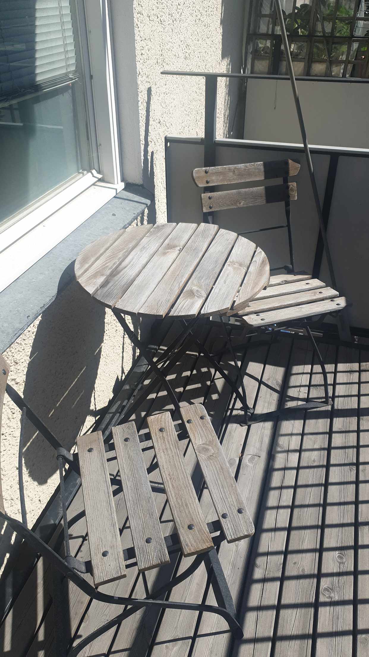 Utemöbler bortskänkes