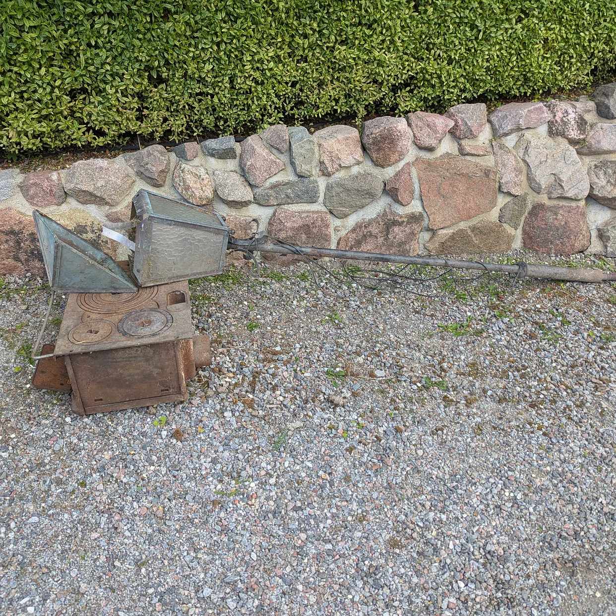 image of Trä och metall för återvi - Sollentuna