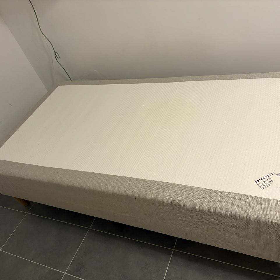 image of 200x100 säng från IKEA - 