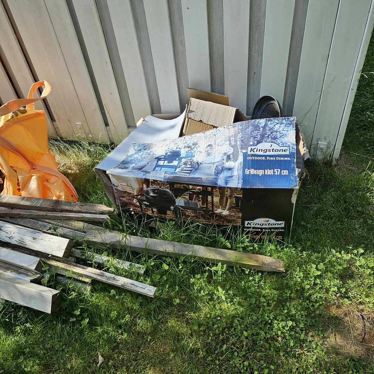 image of Plank, metall, kartong - Järfälla