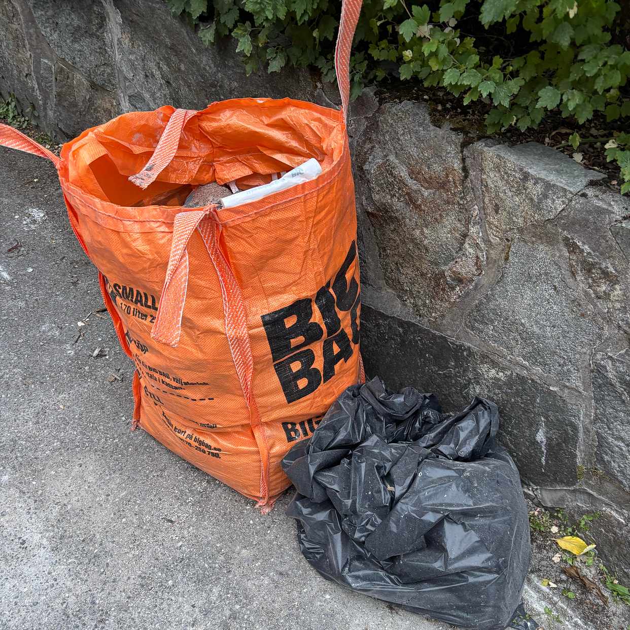 image of Hämta sten - Bromma