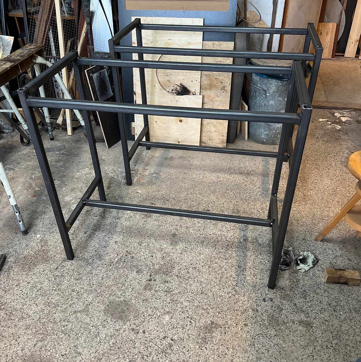 image of Hämta 4 stycken bänkar - 