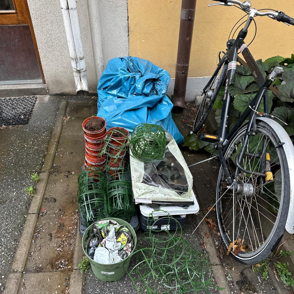 image of Trädgård + plast - Stockholm