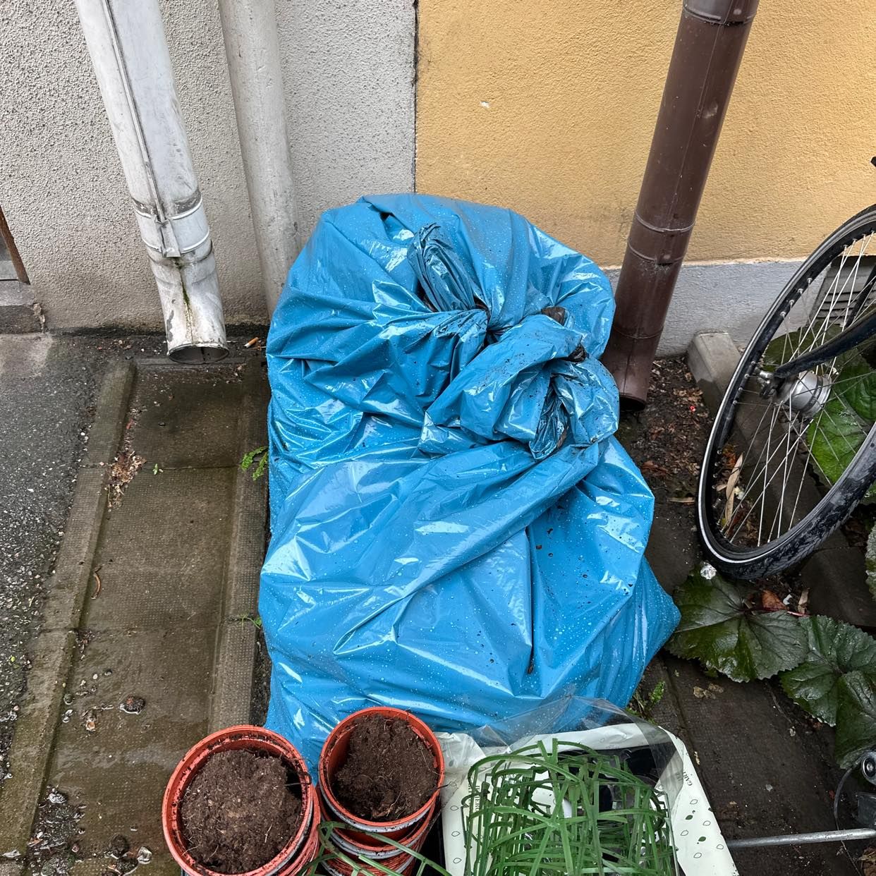 image of Trädgård + plast - Stockholm