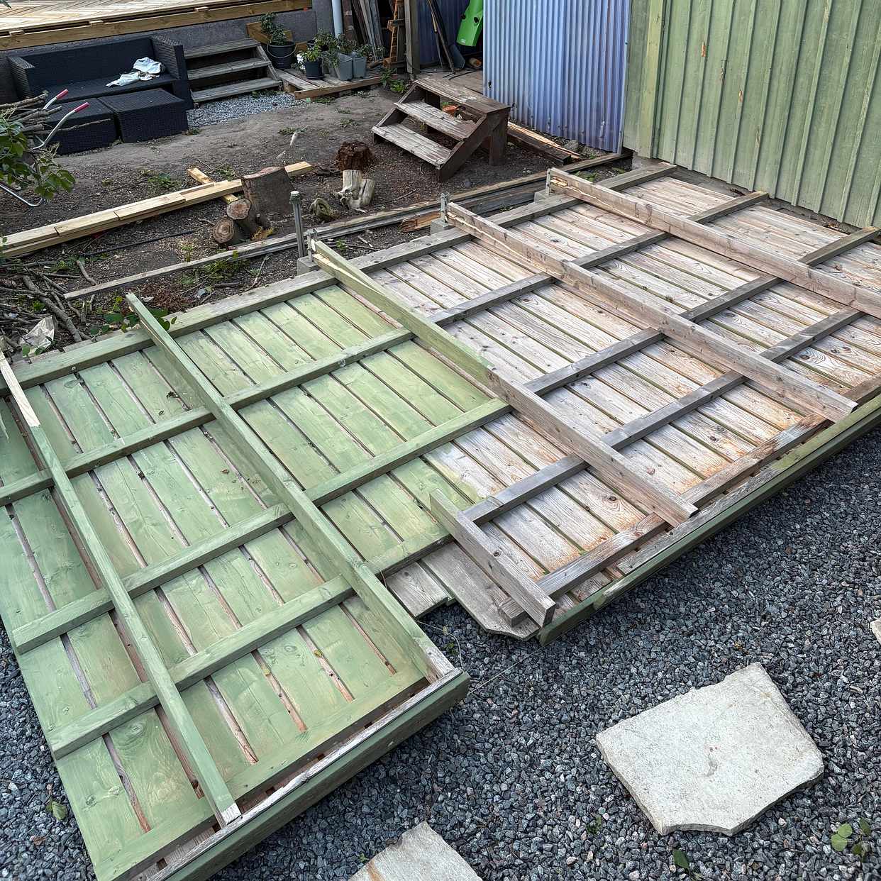 image of Transportera bort plank - Enskede-Årsta-Vantör