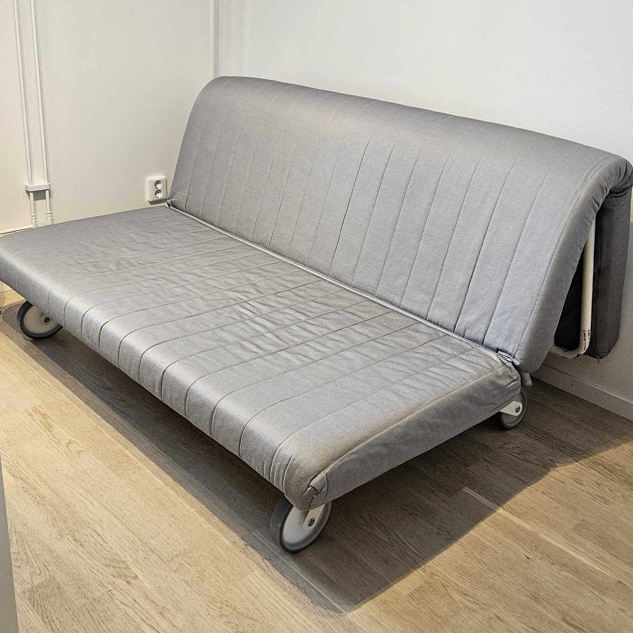 image of Safa bed and table (IKEA) - Bandhagen