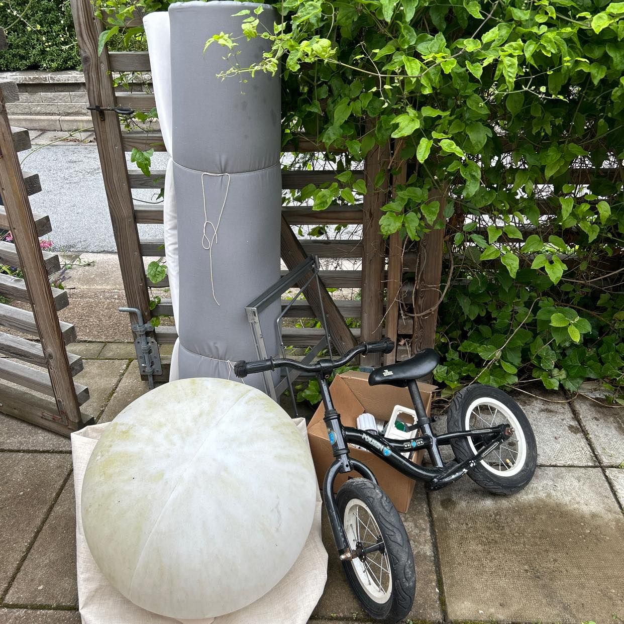 image of Slänga några mindre saker - Danderyd