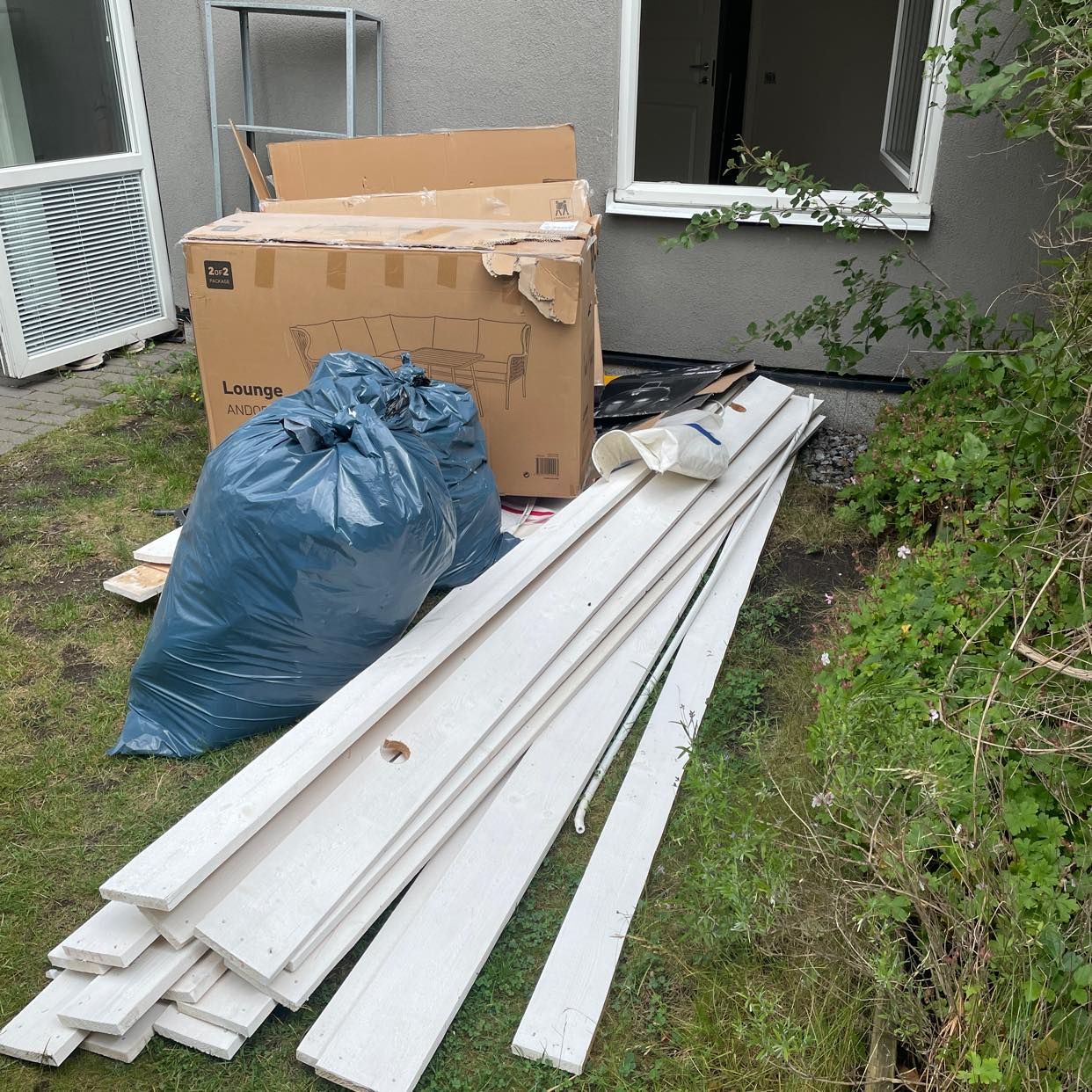 image of Hjälp att ta bort skräp - Årsta