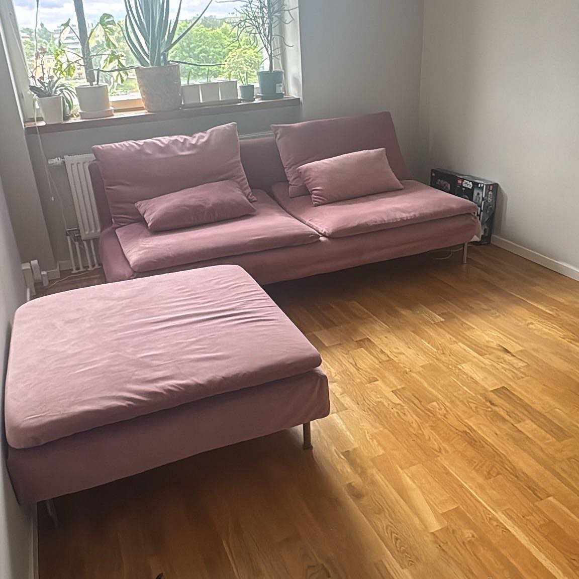 image of 2-sits soffa med fotpall - 