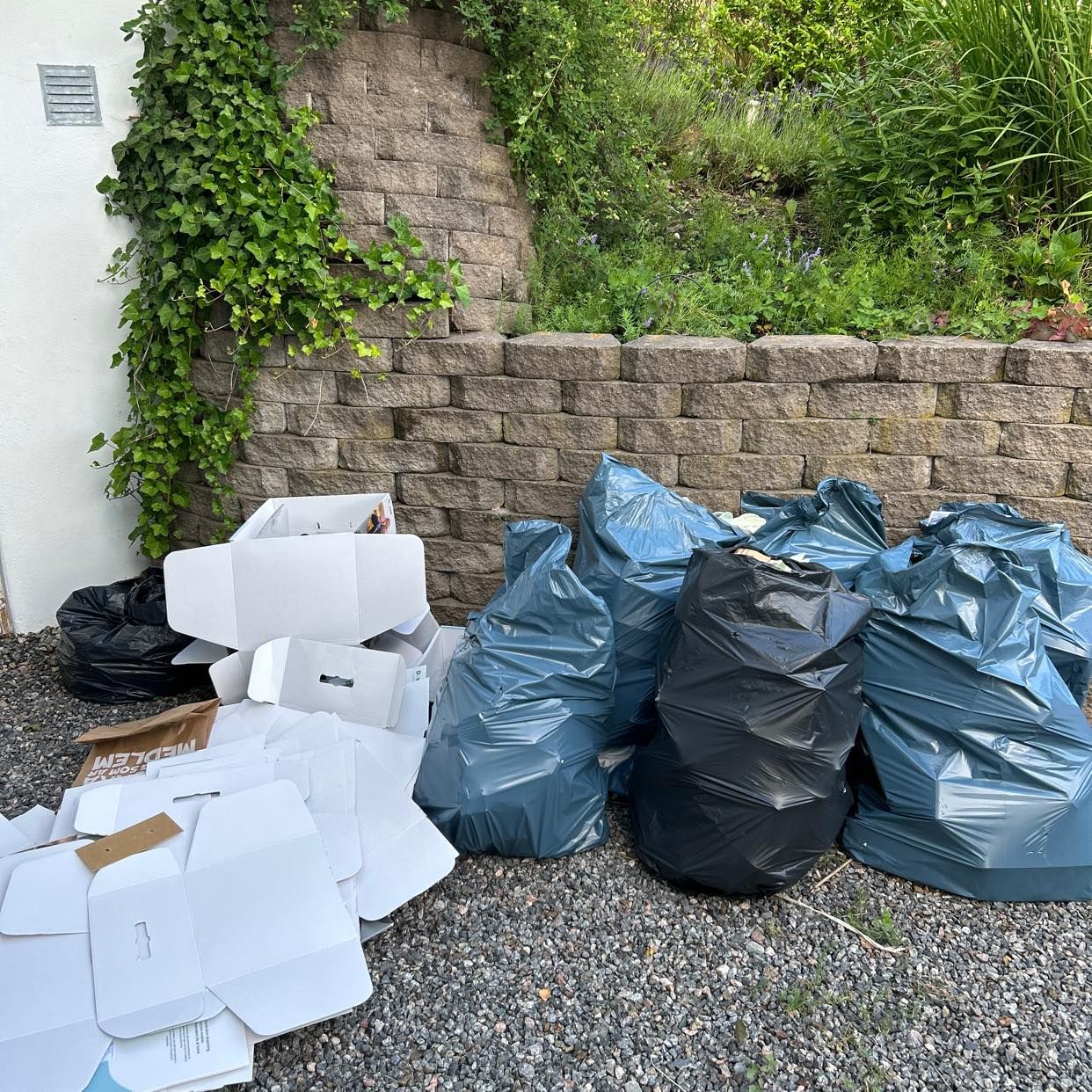 image of Diverse till återvinning - Tullinge