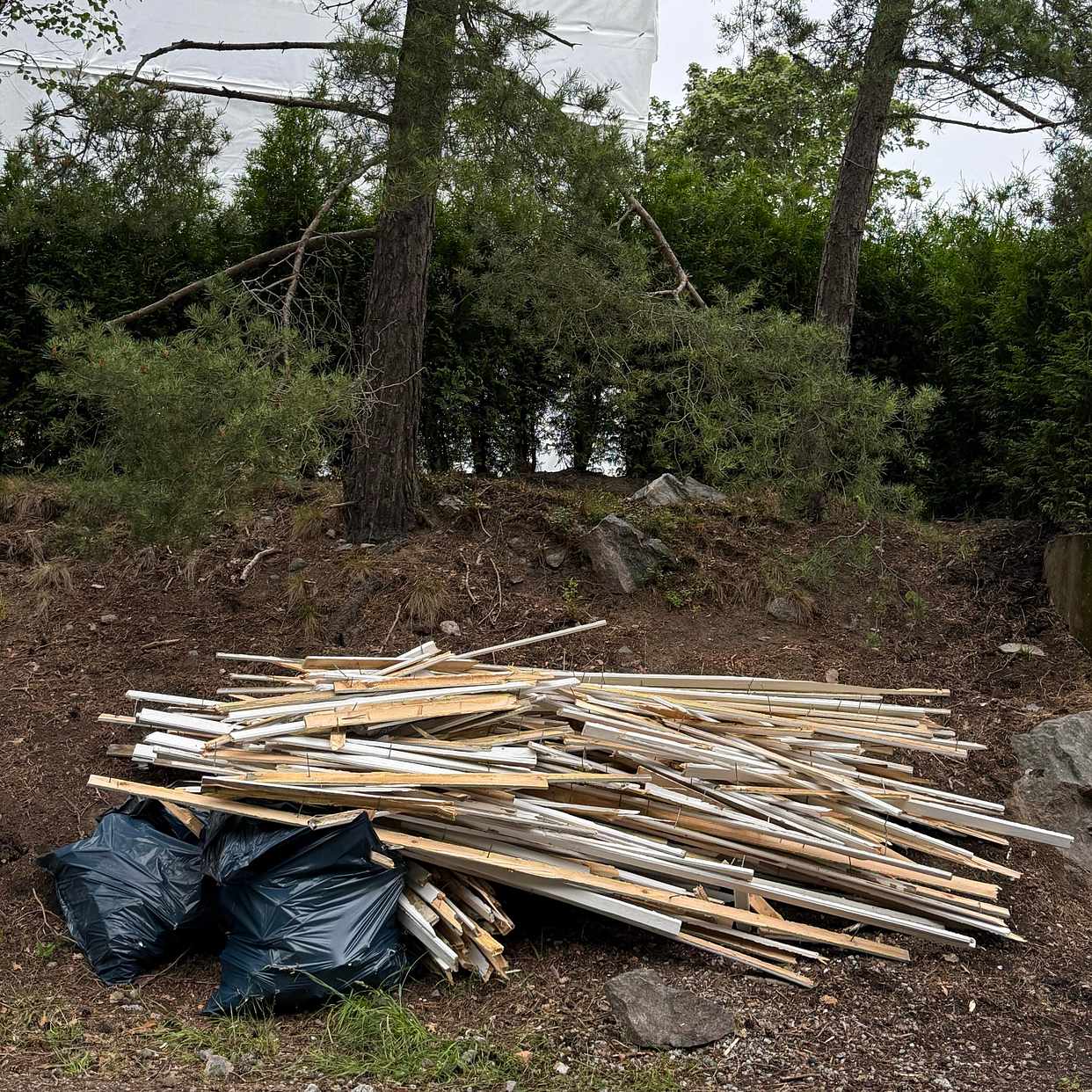 image of Slänga byggavfall - Lidingö