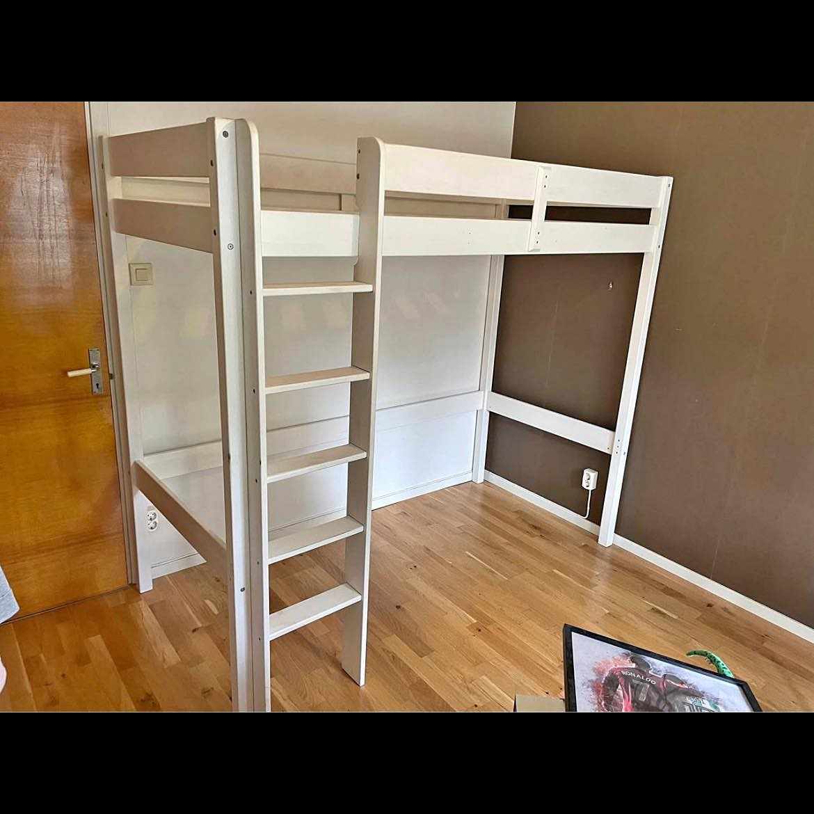 image of Flytta nedmonterad säng - 