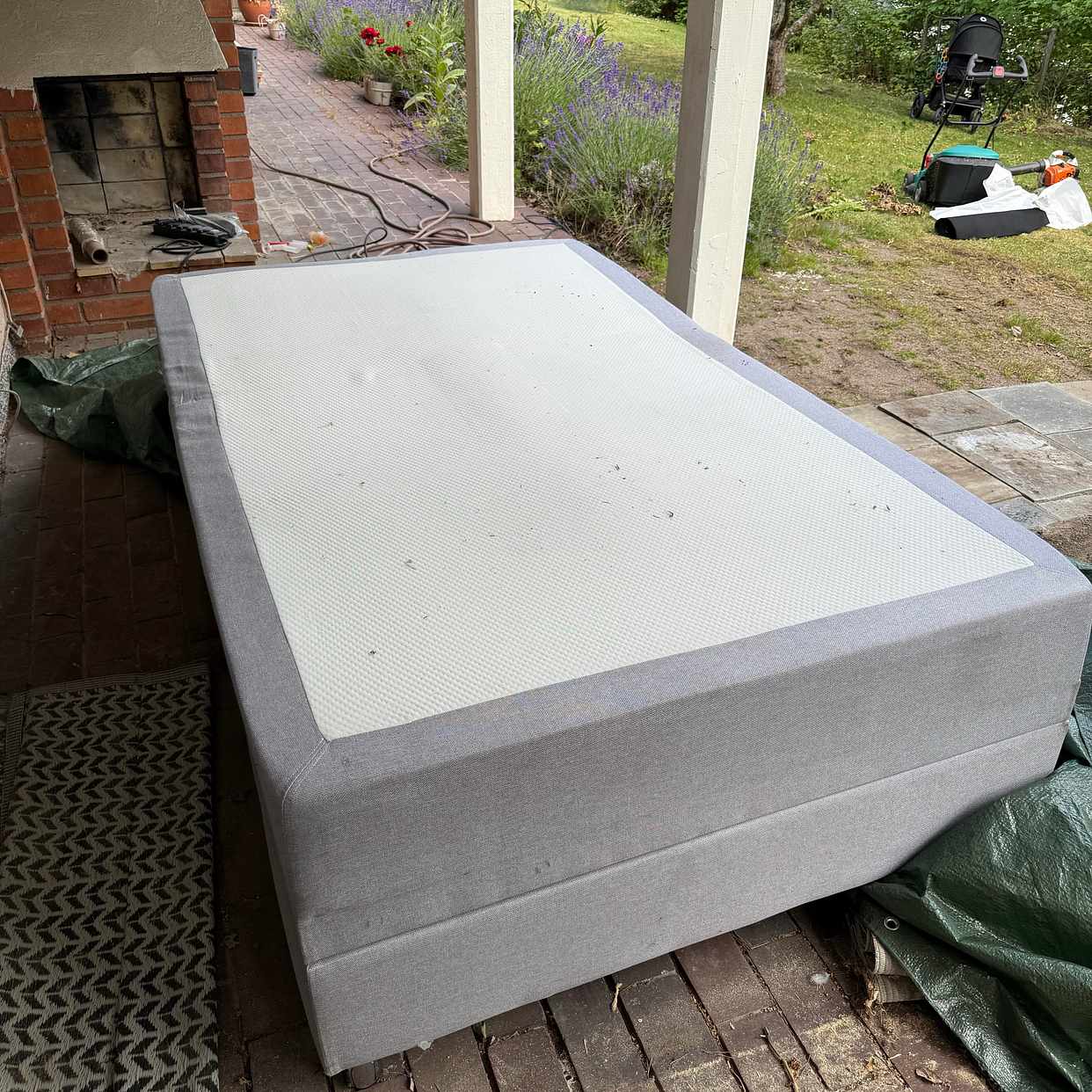 image of Säng med förvaring - Danderyd